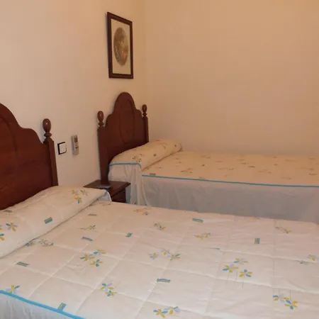 Πανσιόν Restaurante Canteras 3*